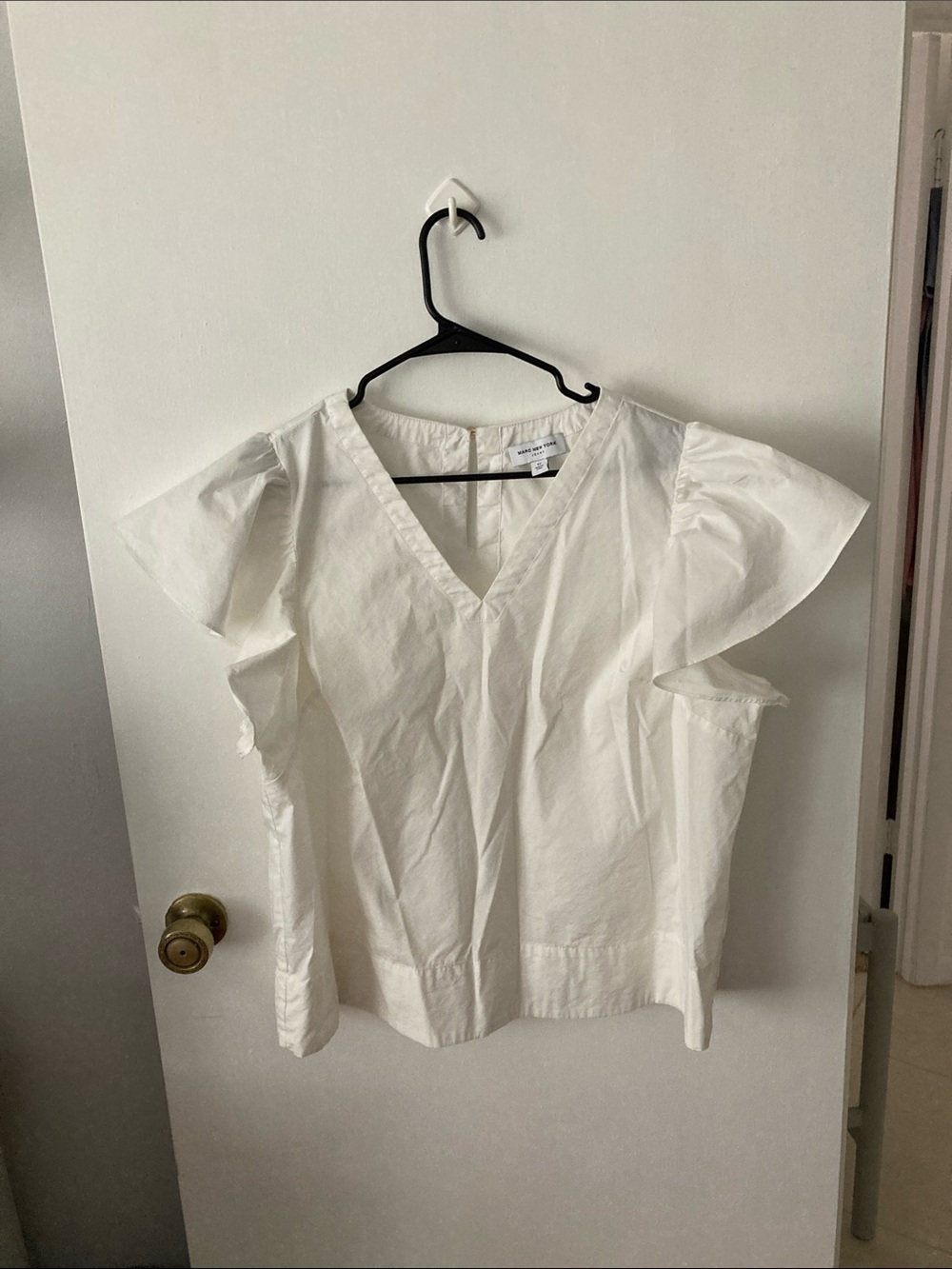 Marc New York White V-Neck Flutter Sleeve Top